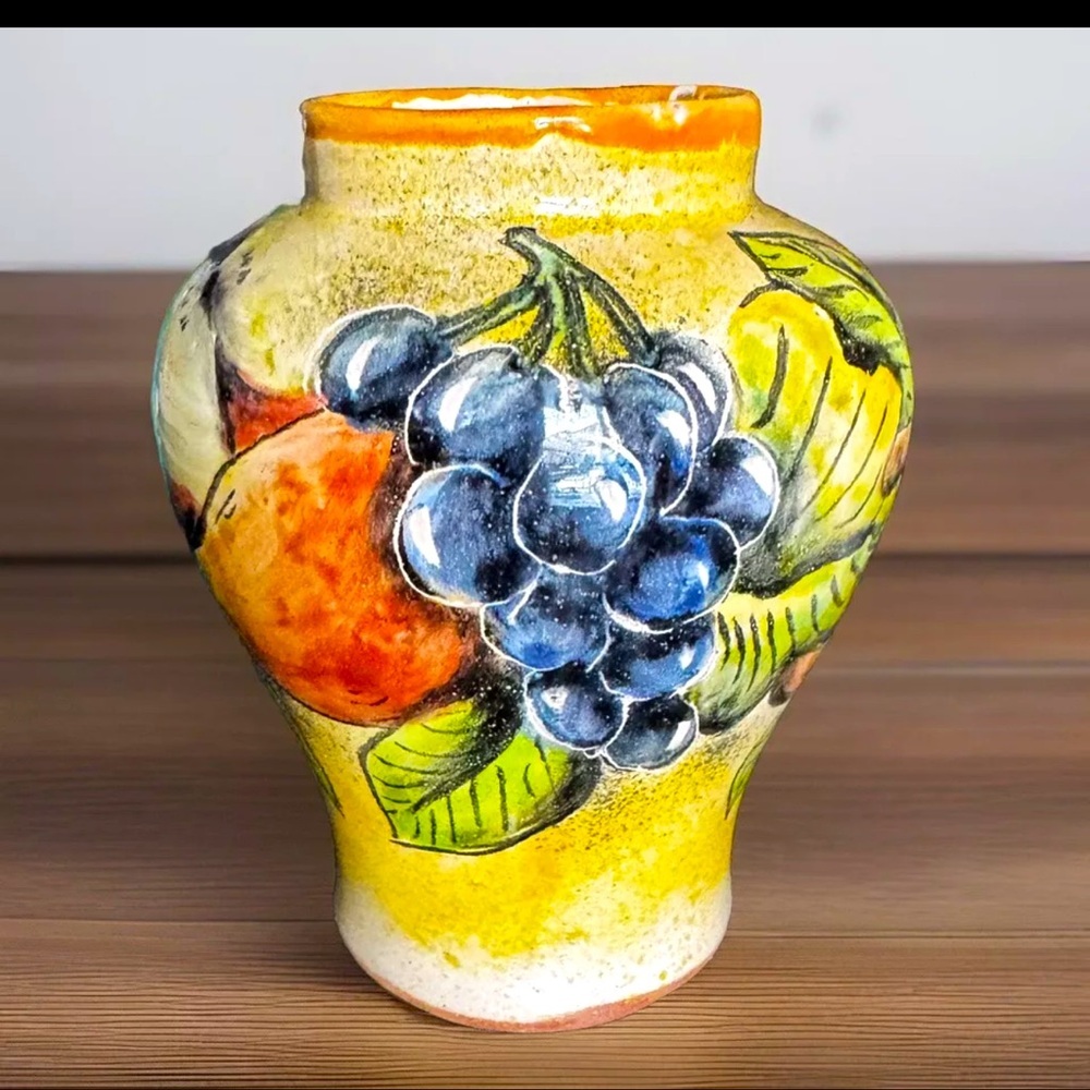 Handcrafted MAJOLICA Ceramic Fruit Vase Santa Rosa Guanajuato Mexico Folk Art